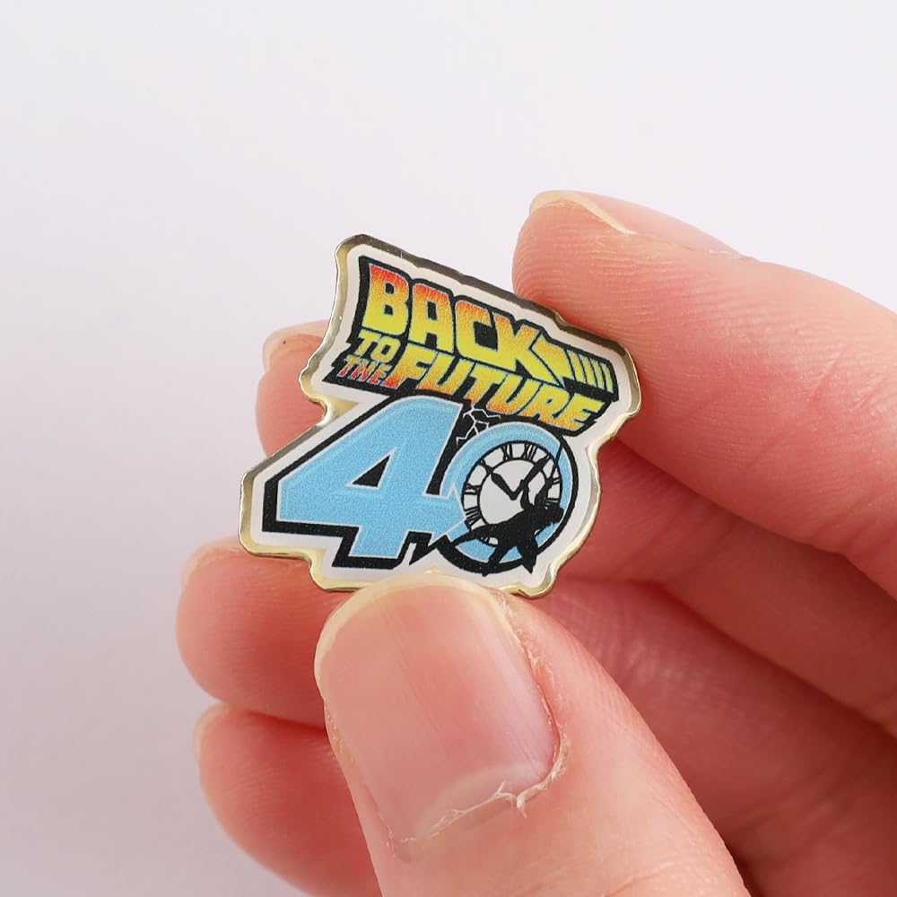 ピンズ・ピンバッジ・缶バッジ BACK TO THE FUTURE STARLIGHTERS COIN Amazon.co.jp: バックトゥザフューチャー[ピンズ]ピンバッジ/40THロゴ