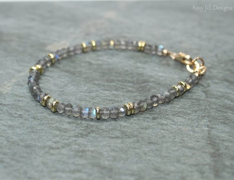 Idée cadeau unique avec ce bracelet en labradorite 3.5mm ajustable et unisexe - 3