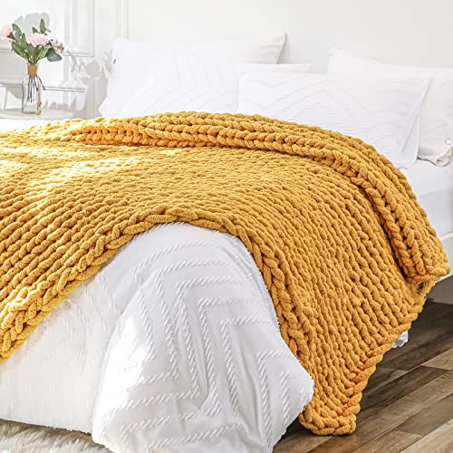 Bigacogo Chunky Knit Throw Blanket for Couch...