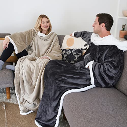 Image of Catalonia Sherpa Wearable Blanket with Sleeves and Kangaroo Pocket
