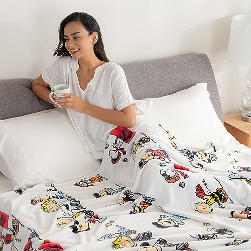 Image of Berkshire Blanket VelvetLoft Cute Character Snoopy Plush Blanket, Peanuts Gang, Full /Queen 90 in x 90 in (Official Peanuts Product)