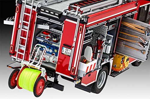 Revell Modellbausatz Schlingmann HLF 20 VARUS 4x4 - Detaillierter Feuerwehrwagen im Maßstab 1:24-295 präzise Teile - Features und bewegliche Teile - Geeignet für Modellbauer ab 12 Jahren