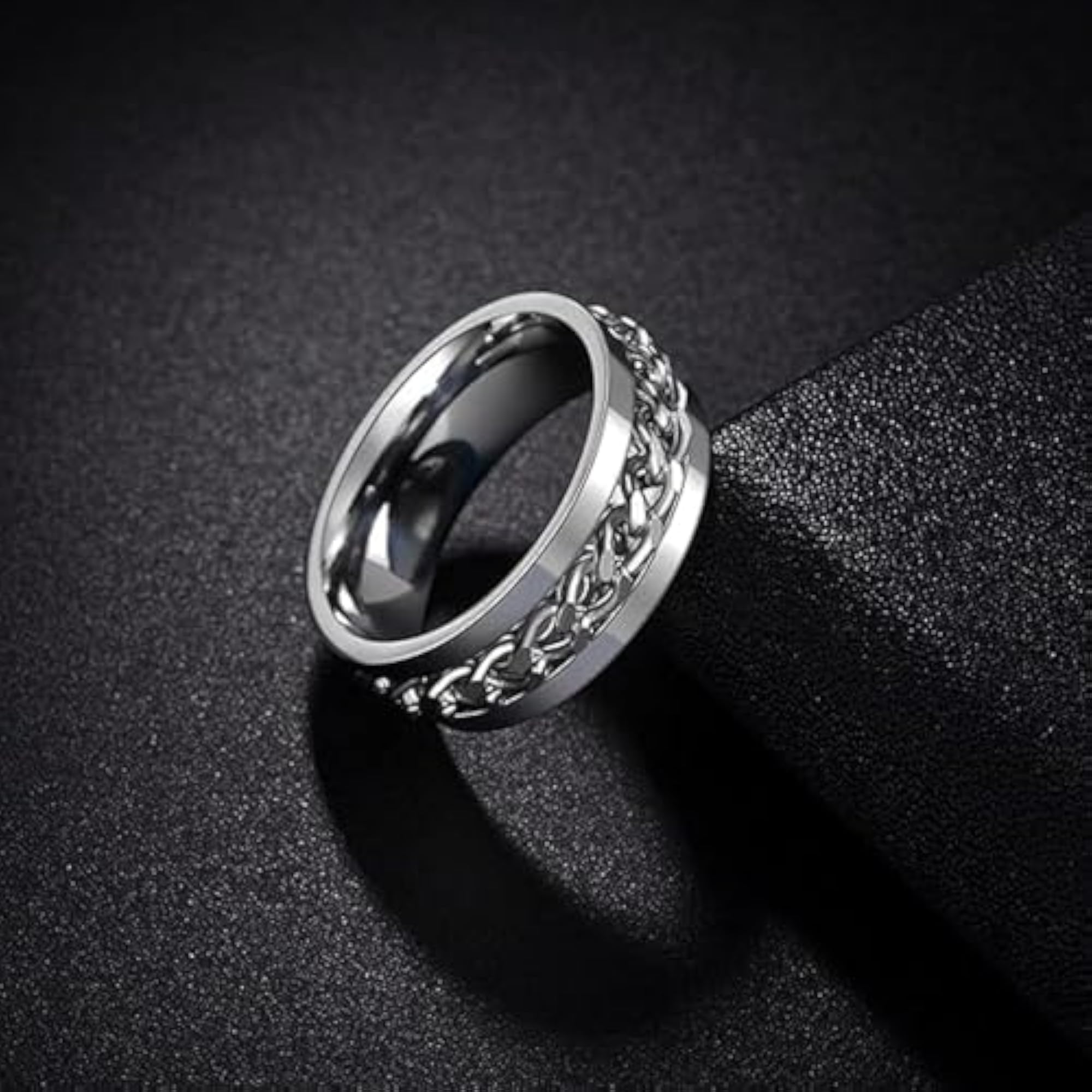 Men's US9 Silver Chain Ring, Stylish Accessory