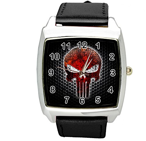 Preisvergleich Produktbild Taport® Armbanduhr Punisher, quadratisch, Quarzwerk, inkl. Ersatzbatterie und Geschenktüte, Lederband Schwarz