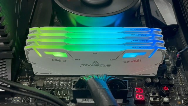Watch Timetec Pinnacle Konduit RGB RAM White on Machine on Amazon Live