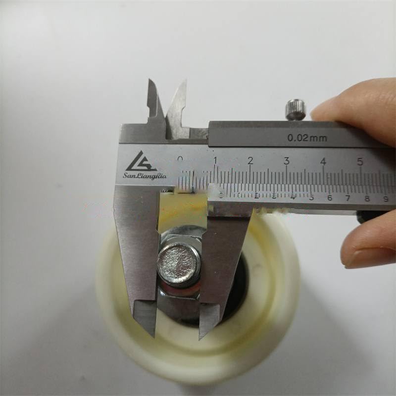 10PCS Escalator Handrail Roller with Shaft M12 OD80mm W60mm Bearing 6204 80x60x6204