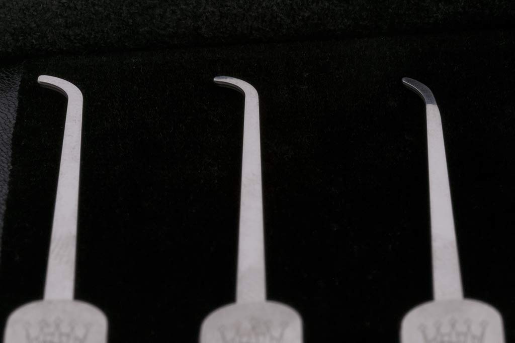 Multipick Elite 19 – Lockpicking-Set Master – Vorhängeschloss und Riegel – Set Schlüssel für Anfänger und Pro, 19-teilig – Made in Germany – Dicke 0,4 und 0,6 mm