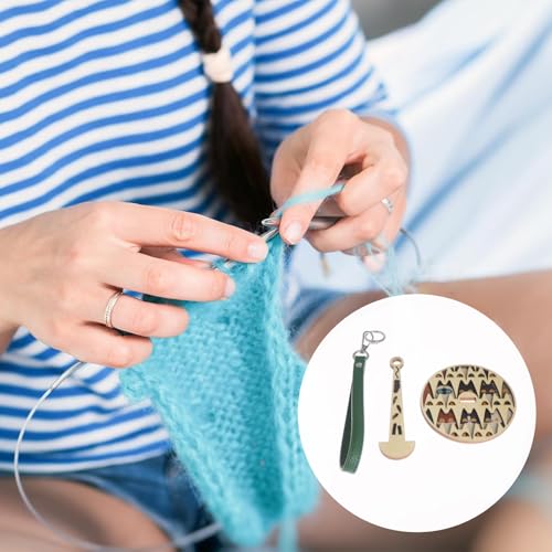 Image of Portable Wrist Yarn Holder with Leather Strap,Yarn Storage Spinner for Cats | Knitting and Crocheting Craft Tool for Crochet Trave
