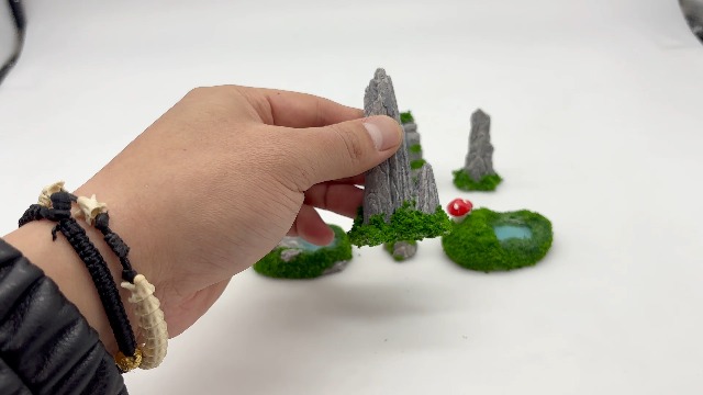 Amazon.com: Pinenjoy 6Pcs Miniature Rockery and Pool Figurines