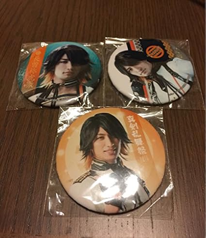 Amazon 刀ミュ ミュージカル 刀剣乱舞 長曽祢虎徹 伊万里有 幕末天狼傳 一部衣装 二部衣装 真剣乱舞祭16 缶バッジ アイドル 芸能人グッズ 通販