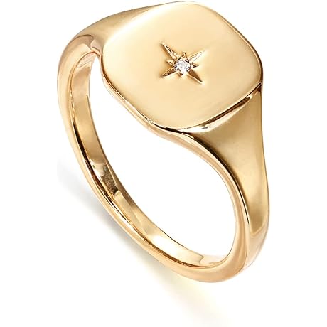 PAVOI Engraved Signet Ring: Timeless Elegance for Everyday Radiance