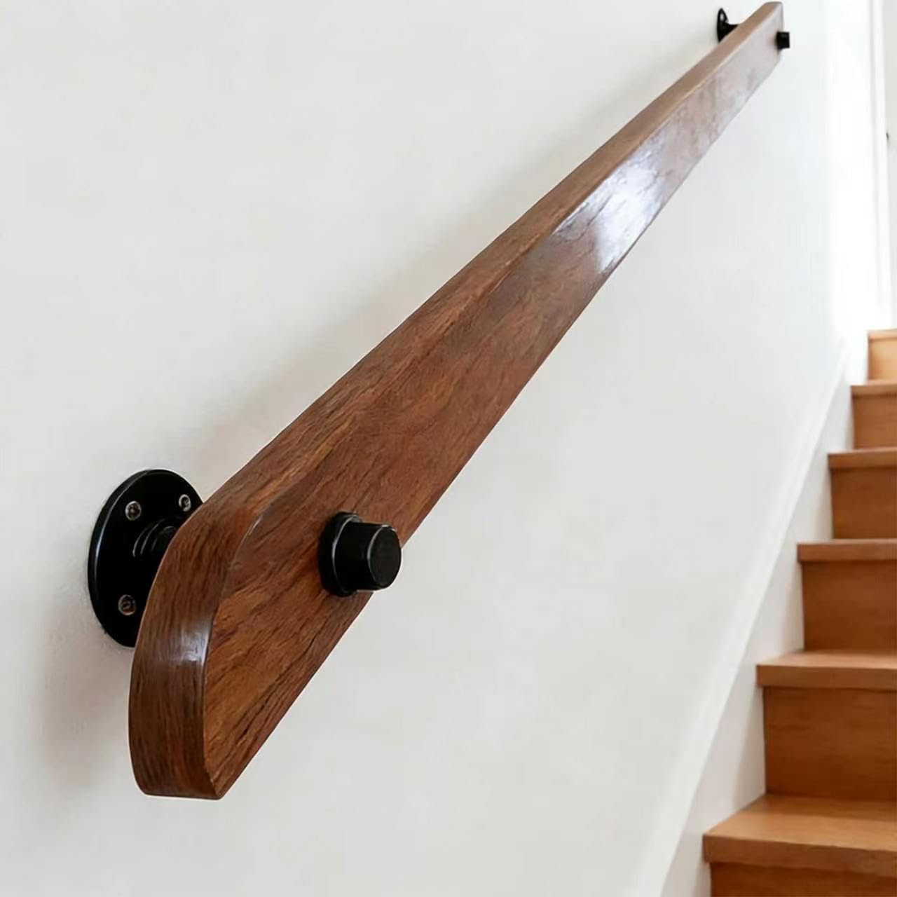 Main courante en bois pour escalier sécurisé pour les personnes âgées