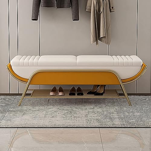 Tabouret nordique pour changer de chaussures au design minimaliste