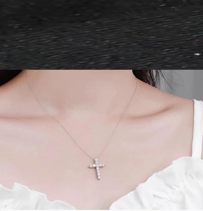Collier Moissanite en Argent 925 : la splendeur intemporelle d'un bijou de luxe
