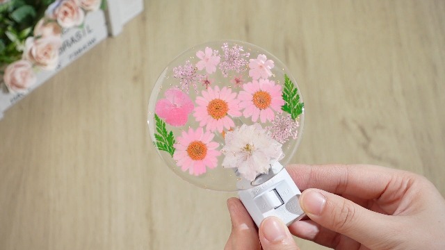 Image of Glooglitter Pressed Flower Night Light Plug in-Handmade Dried Floral Wall Night Light, Glow Decorative Nightlight for Hallway Bedroom Nursery Bathroom, Vintage Botanical(Pink, Flower)