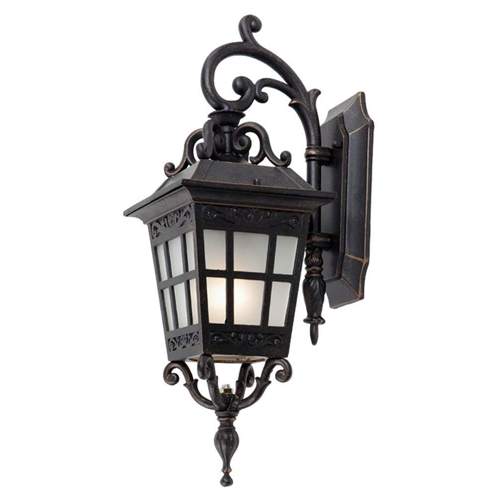 Lumière murale extérieur design lanterne noir pour illuminer votre balcon et couloir