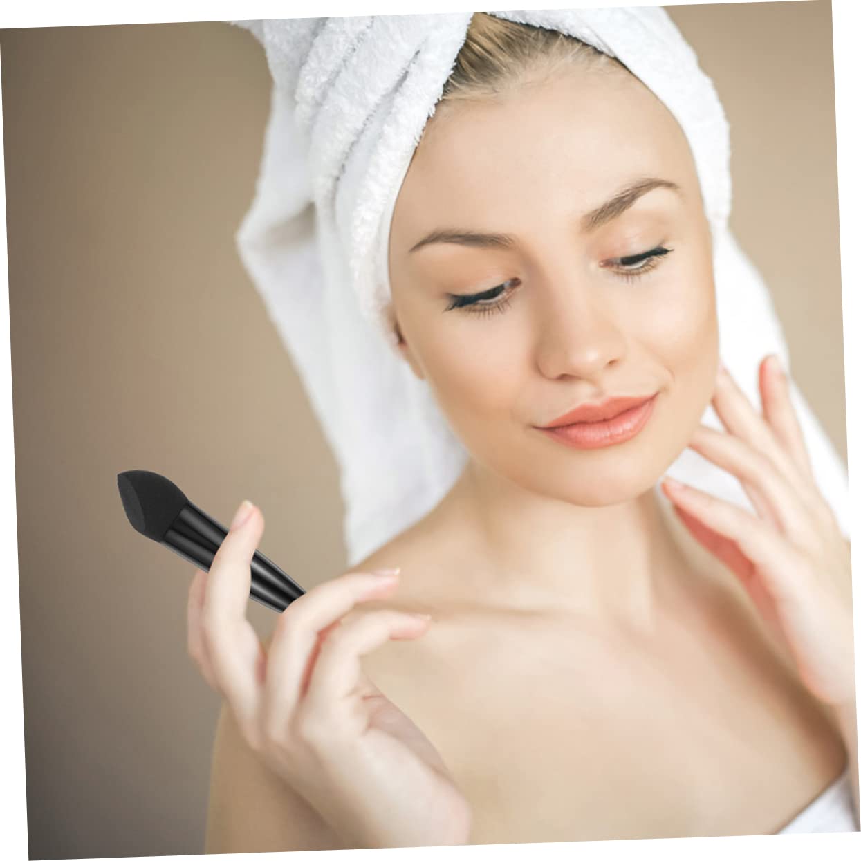 Penna per Trucco Spugna di Bellezza 6 Pezzi Set Portatile Resistente per Viso Fondotinta Cipria Correttore Uso Quotidiano e Professionale