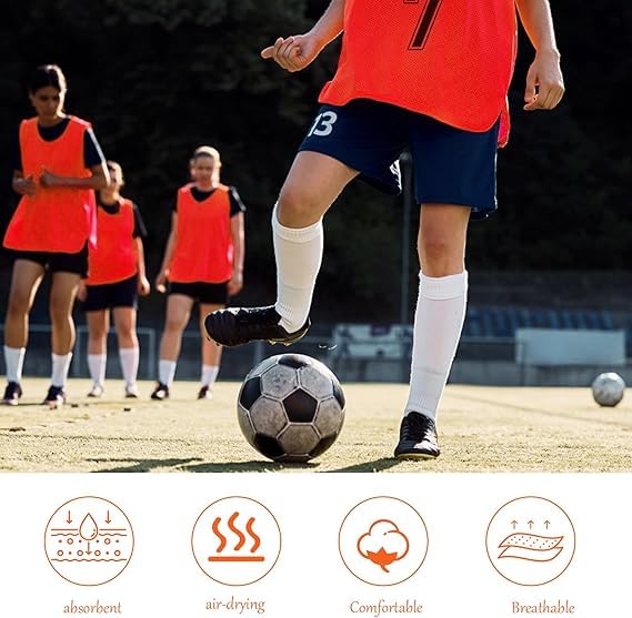 Malloom 24 Stück Fußball Leibchen für Kinde, Grün & Orange Mesh Sport Trainingsleibchen, Wendbare Nummerierte Trainingswesten für Fussball Volleyball Basketball Teamtraining