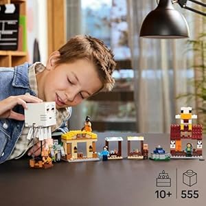 Amazon.co.jp - レゴ® マインクラフト ガストの村襲撃 21273