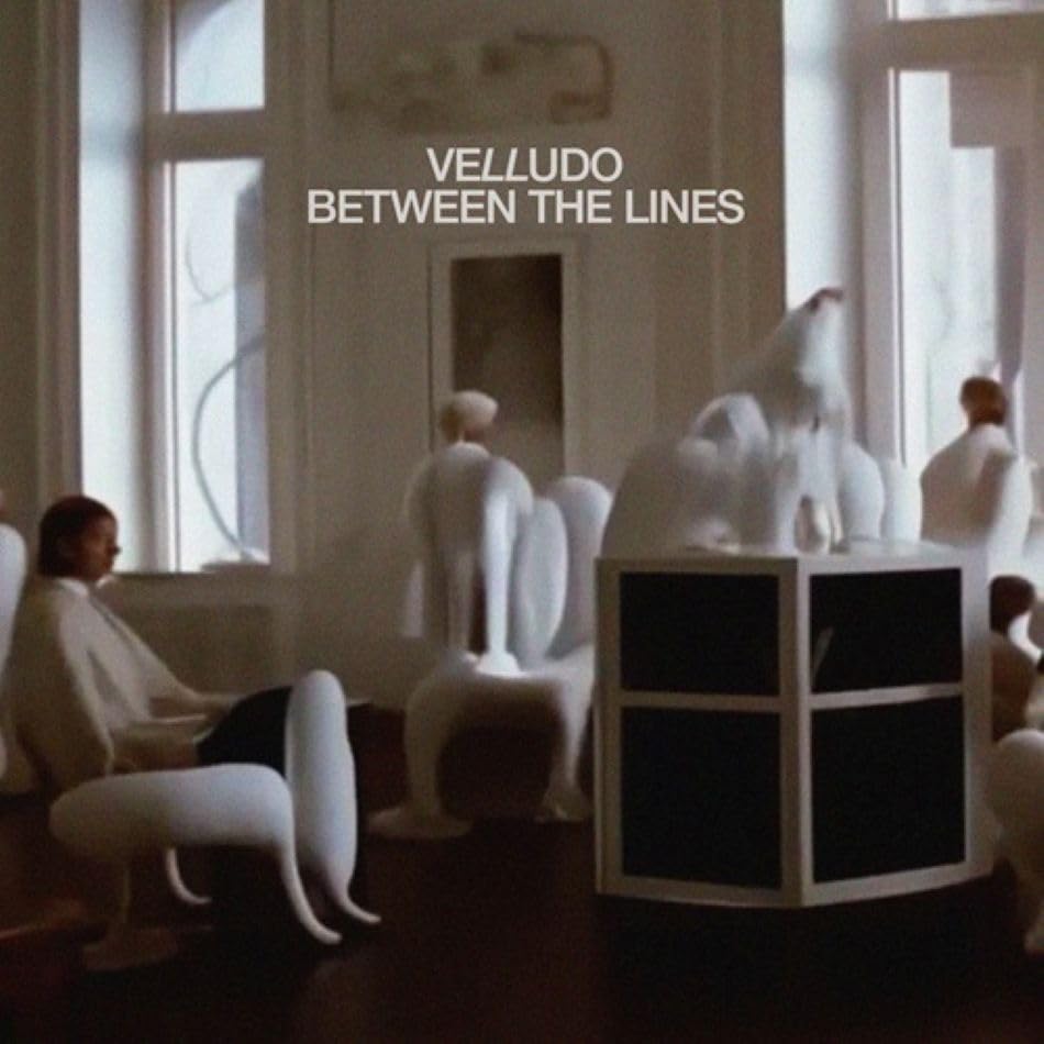 VELLUDO / BETWEEN THE LINES 　LP　小山田圭吾 Amazon.co.jp: BETWEEN THE LINES: ミュージック