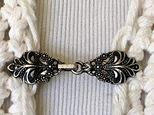 The mattie Slender Antiqued Silver Tone Metal Fan Sweater Clip Clasp