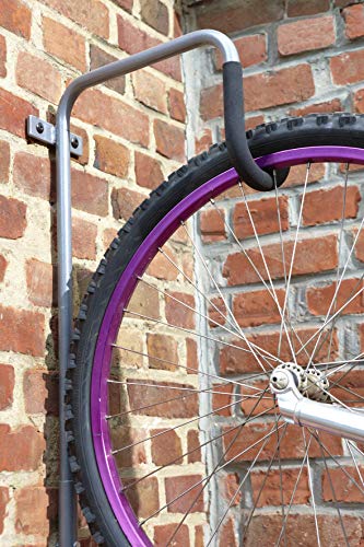 Gancho bici pared con antirrobo para organizar el trastero de casa con seguridad 3
