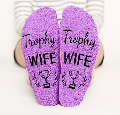 Image of VICRAZY Father Day Gifts for Husband, Dad, Grandpa, Men - First Mother's Day for Pregnancy Mom, Wife - Funny Bigfoot gifts