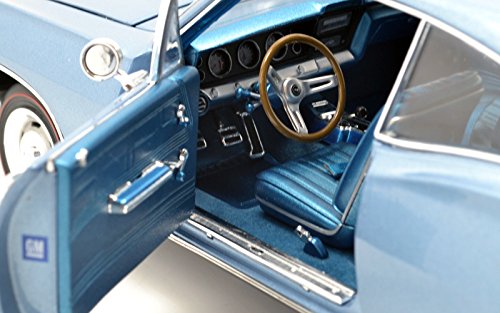 Amazon | auto world 1:18scale 