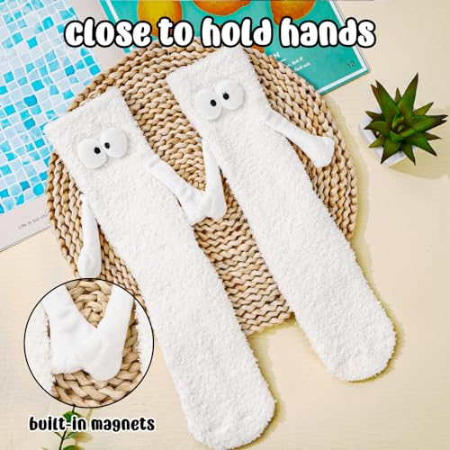2 Pairs Holding Hands Fuzzy Socks Magnetic Hand in Hand Warm Socks3