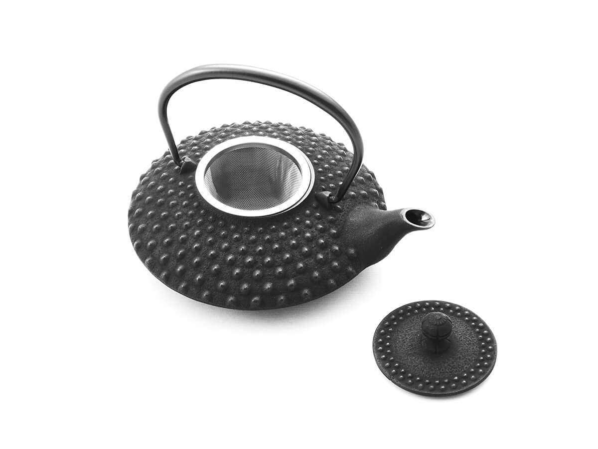 Iwachu Teekanne Gusseisen. Japanische Kyusu Hira Arare, Original, Schwarz 500ml, 0,5 Liter Sieb-Einsatz Edelstahl. Innen Emailliert