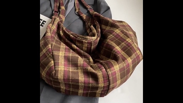 Bolso Hobo Grande de Franela a Cuadros para Mujer miniatura 7