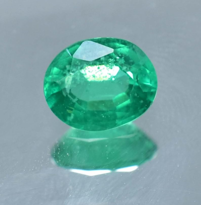Émeraude naturelle de 10 x 8 mm pour fabriquer un cadeau unique - 5