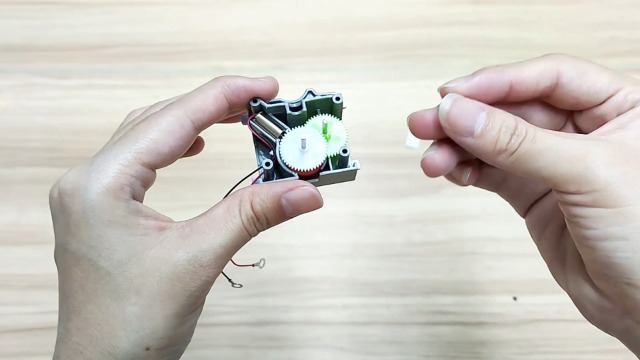 KIDWILL Stem Kit 14 En 1 - Robot Solar Educativo, Construye 14 Modelos Diferentes Con Energía Solar O Pila, Para Niños Y Adolescentes