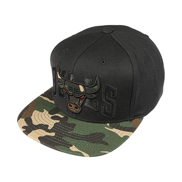 Mitchell & Ness Cap BH7AF0 Chicago Bulls Schwarz Camo – Bild 3