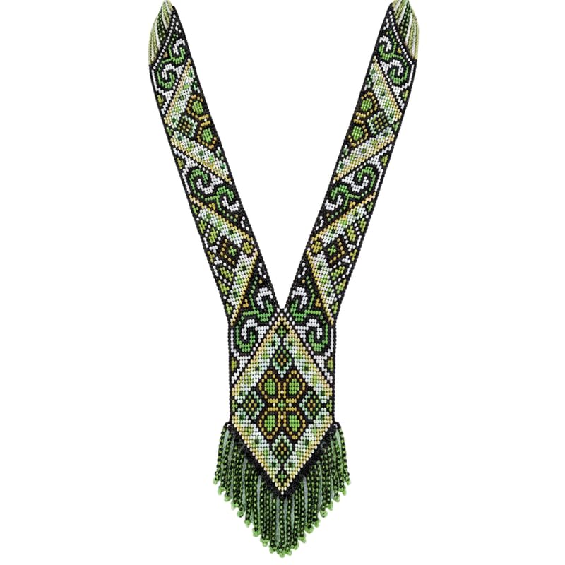 Collier ukrainien Gerdan motif vigne, le cadeau artisanal idéal et coloré