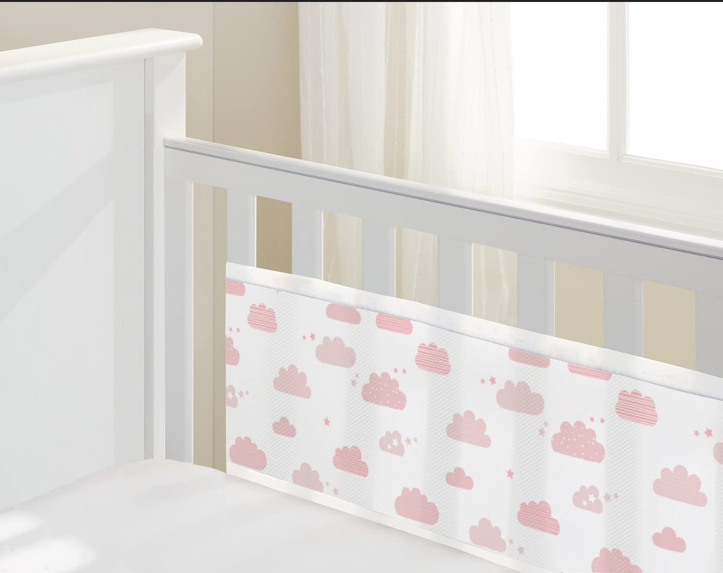 BreathableBaby, Doublure classique en maille respirante de 3 mm pour berceaux avec matelas de 120 x 60 cm ou 140 x 70 cm, motif nuages roses, couvre les 2 côtés, alternative non rembourrée à une seule