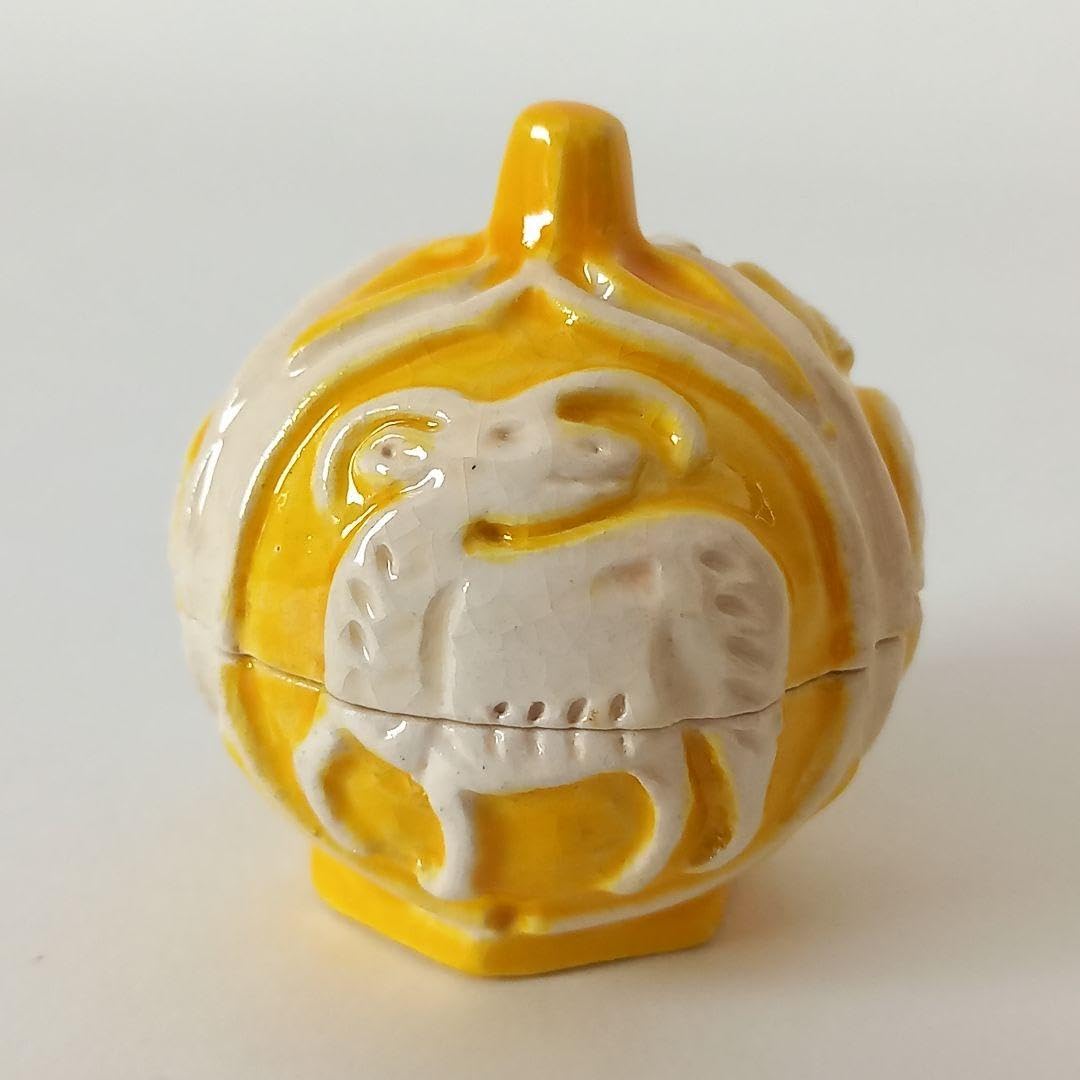 Amazon.co.jp: 香合 連羊文 川崎和楽作 共箱入 茶道具 陶磁器 : おもちゃ