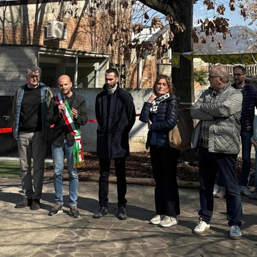 Scuola XXV Aprile, lavori conclusi: il parco del Monte Crocetta torna ai bambini e alla citt&agrave;