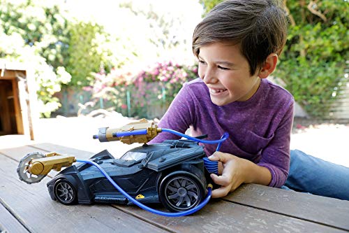 Batmobile Batman Missions le jouet idéal pour s'amuser dans le salon - 5