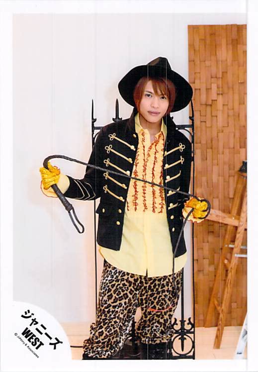 中間淳太　写真　ジャニーズWEST WEST. Amazon.co.jp: ジャニーズWEST 中間淳太 公式写真 写真 フォト