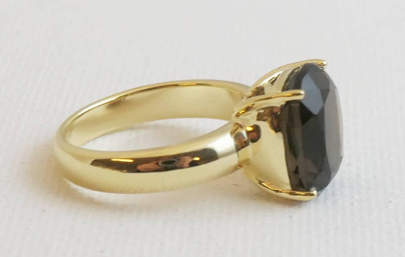 Anello in argento sterling placcato oro con quarzo fumé