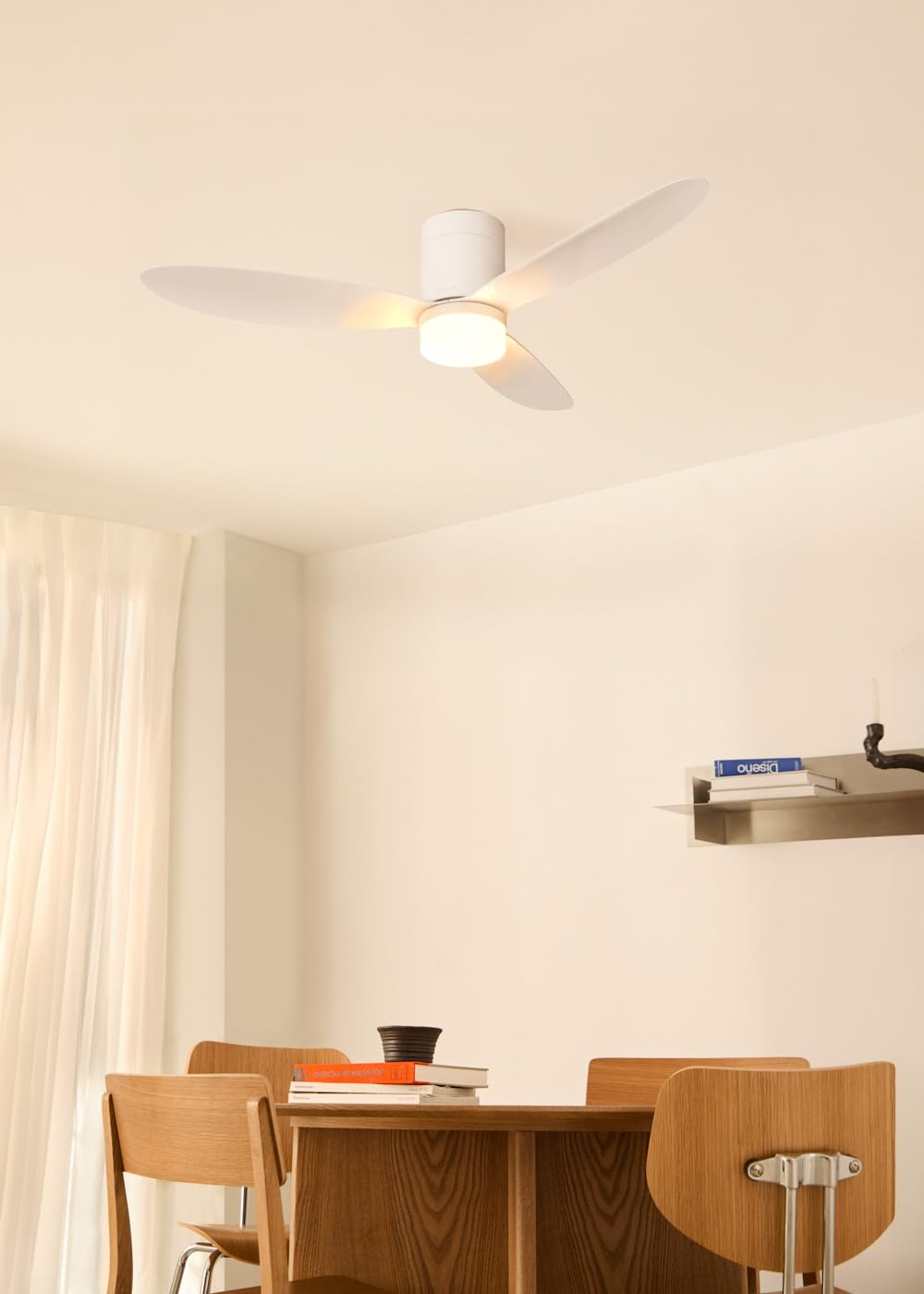 CREATE / WIND LITE/Ventilatore da soffitto con luce bianco con telecomando / 40W, Silenzioso, Ø132 cm, 6 velocità, programmabile, funzione estate-inverno, luce LED 3 temperature