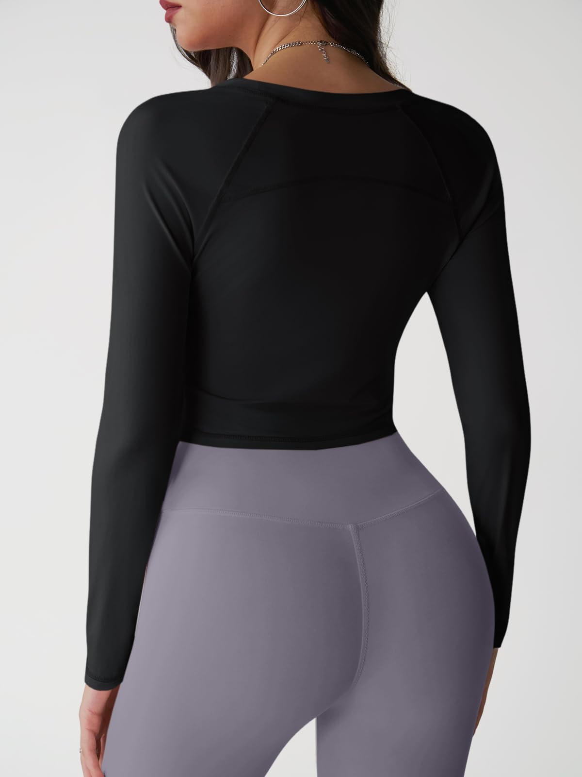 Fisoew Camiseta deportiva para mujer UPF 50+, protección solar, manga larga, cuello redondo, yoga, entrenamiento, crop, transpirable, ajustada, camisetas