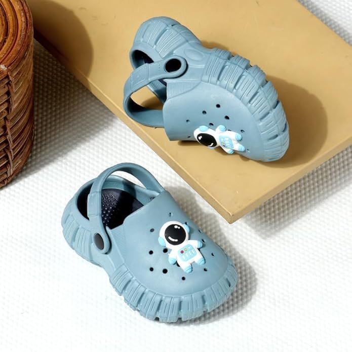 Image of GLJ Little AngelToddler Clogs Slippers, 12 Months to 3 Years, Baby Boy, Waterproof, Lightweight, Cute Cartoon Penguin Design