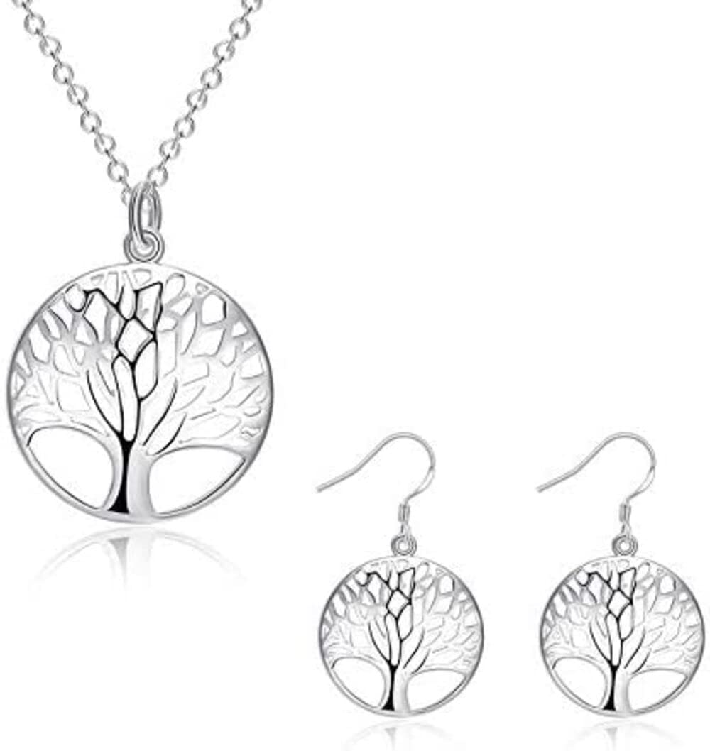 RRomasSaturn Pearl Necklace