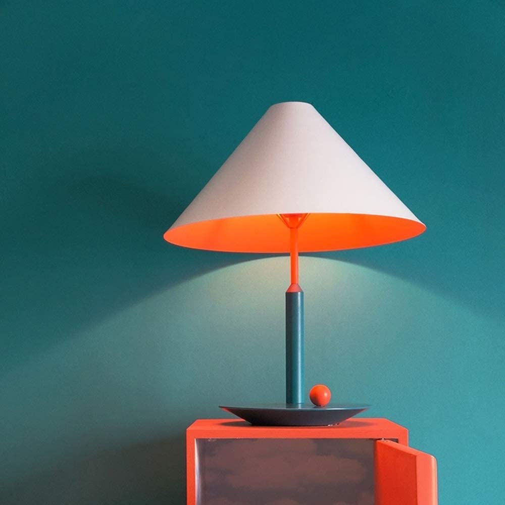 ZEDARO Lámpara de Mesa Creative Simple Hats Habitación Infantil Deco Lámpara de Mesa LED Lámpara de Escritorio Luz Cálida Sala de Estar Dormitorio 45 * 53 cm