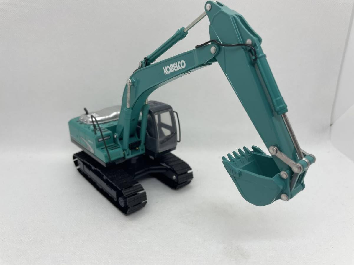 新品　未開封！コベルコKOBELCO SK200 1/50 Amazon.co.jp: 建機 1/50 コベルコ KOBELCO SK200 J03-4R-005 : DIY