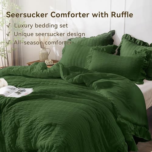 JOLLYVOGUE Dark Green Queen Comforter Set, 3 Pieces Seersucker Comforters Queen Size, Lightweight & Fluffy Bedding Sets Queen for All Season with 1 Ruffle Comforter and 2 Ruffle Pillowshams