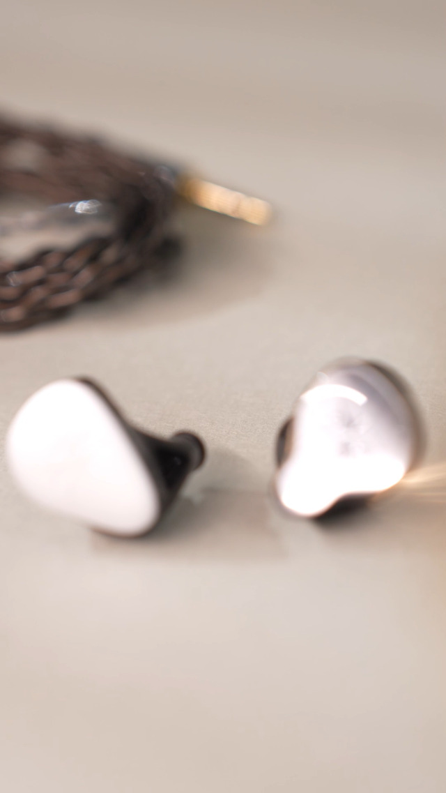 Amazon.com: Linsoul Kiwi Ears Quintet in Ear Monitor, 1DD + 2BA +