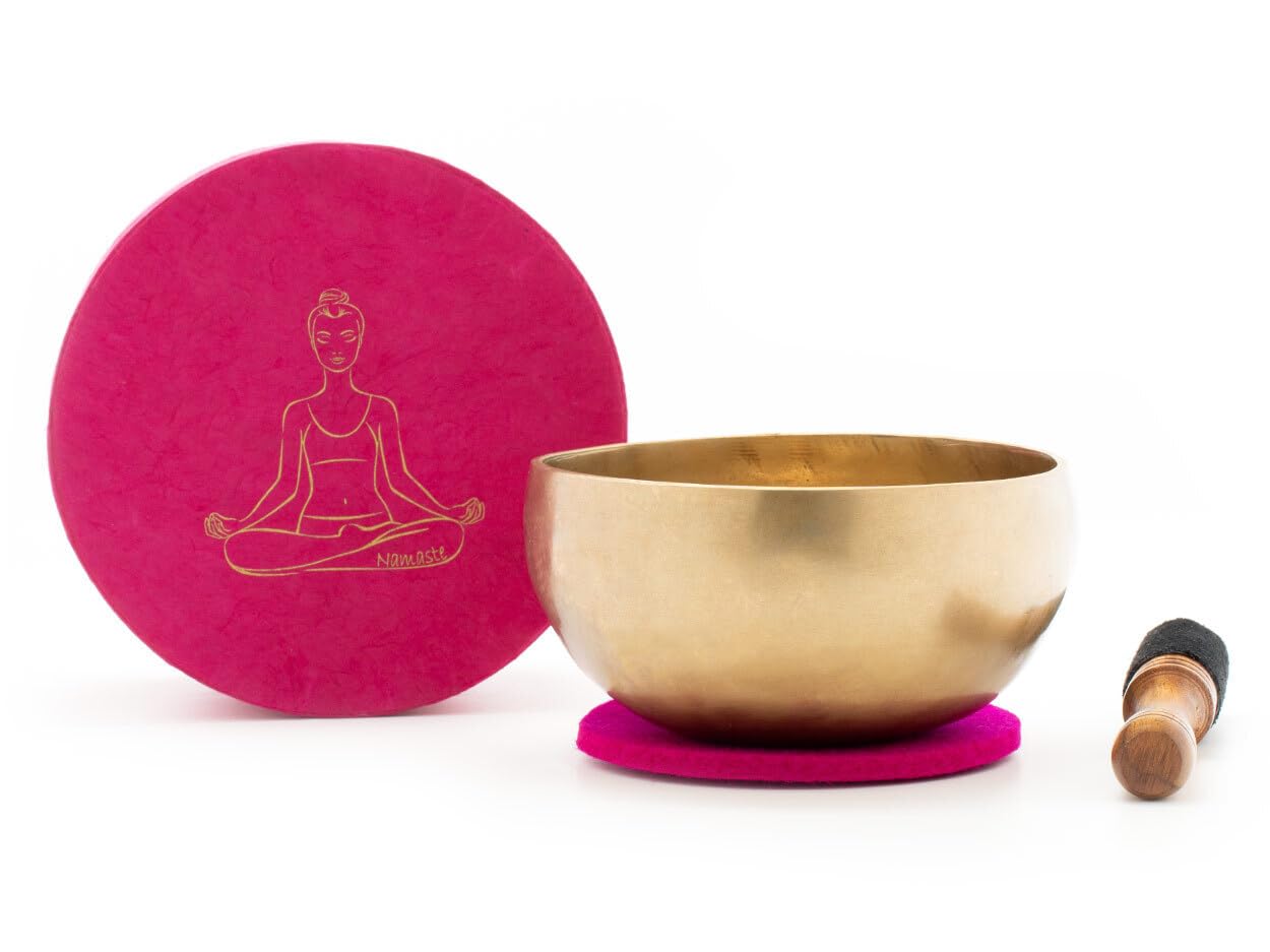 Klangschalen-Set 'YOGA' mit geschmiedeter Klangschale: 100% Handgefertigt in Nepal und natürlich fair gehandelt.: Handgeschmiedete Klangschale schön ... (Set in Box - Geschmiedete Klangschale)